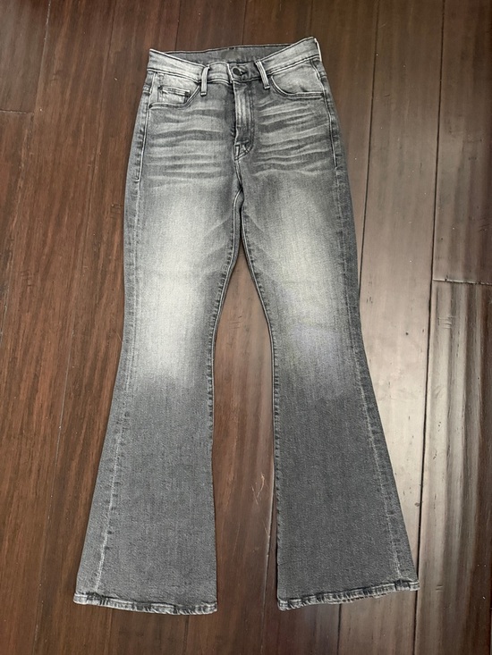 MOTHER Denim - MOTHER The Weekender Women's Flared Jeans - Washed Black/Grey Stretch Denim 25